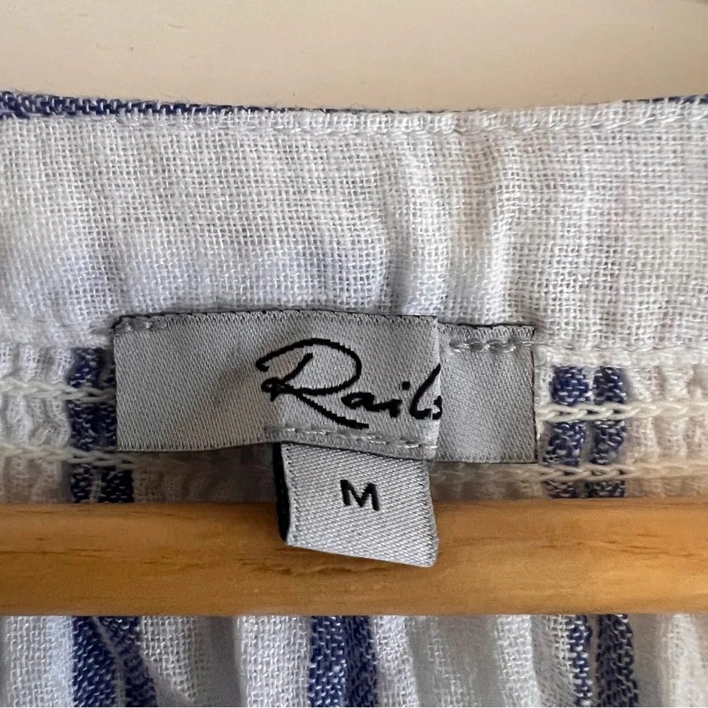 Rails Alena Linen Blouse in Villa Stripe button down size M excellent condition - Picture 13 of 14